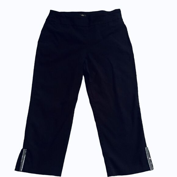 JM Collection Black Pull On Cropped Capri Rhinestone Pants Size Medium - Picture 1 of 7